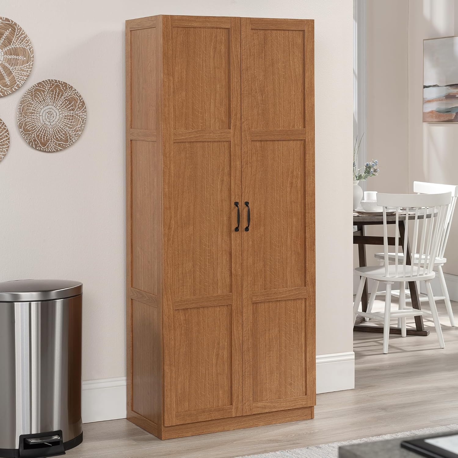 Tall Storage Cabinet, Freestan - đánh giá và giá Office Storage Cabinet